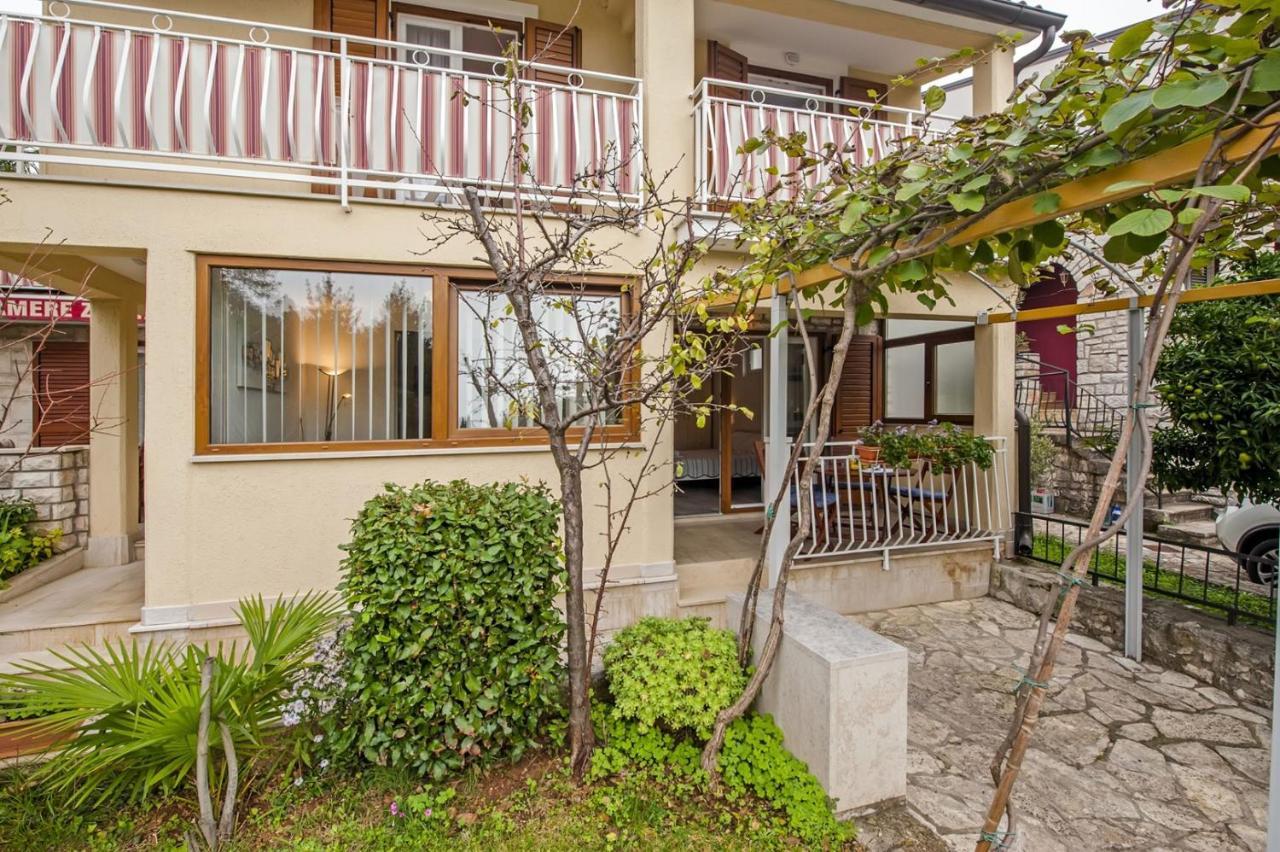 Apartments Pino โรวีน ภายนอก รูปภาพ