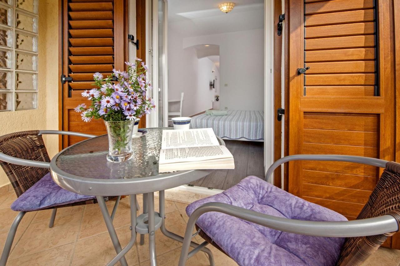 Apartments Pino โรวีน ภายนอก รูปภาพ