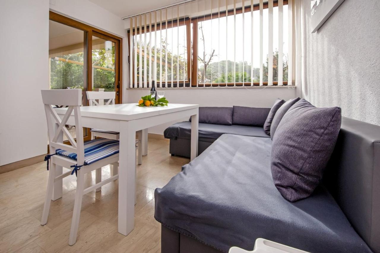 Apartments Pino โรวีน ภายนอก รูปภาพ