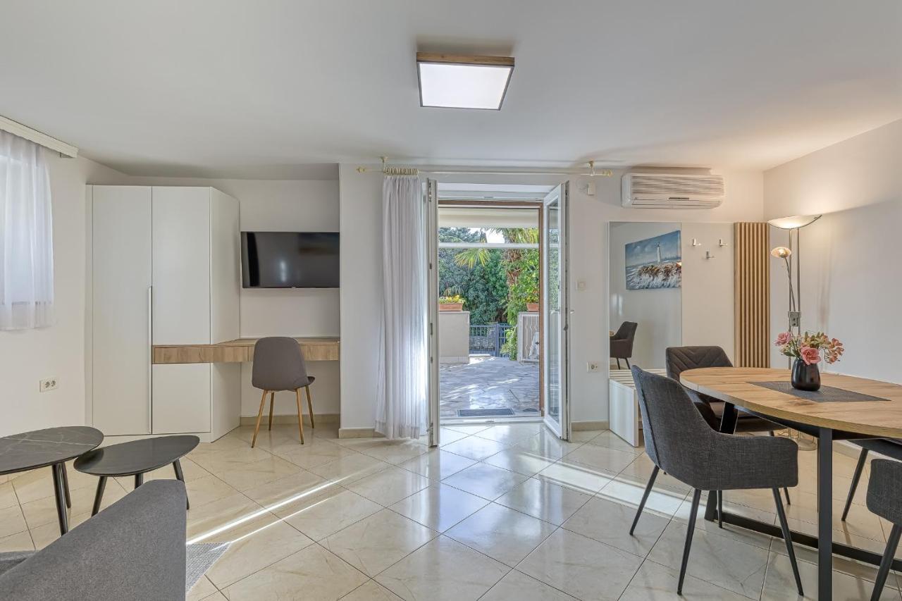 Apartments Pino โรวีน ภายนอก รูปภาพ